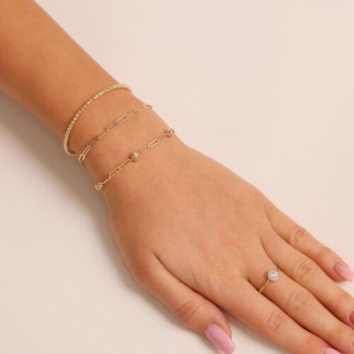 Złota nowoczesna bransoletka